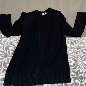 BLACK SWEATER